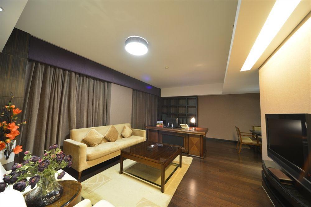 Beijing Changbaishan International Hotel Exterior photo